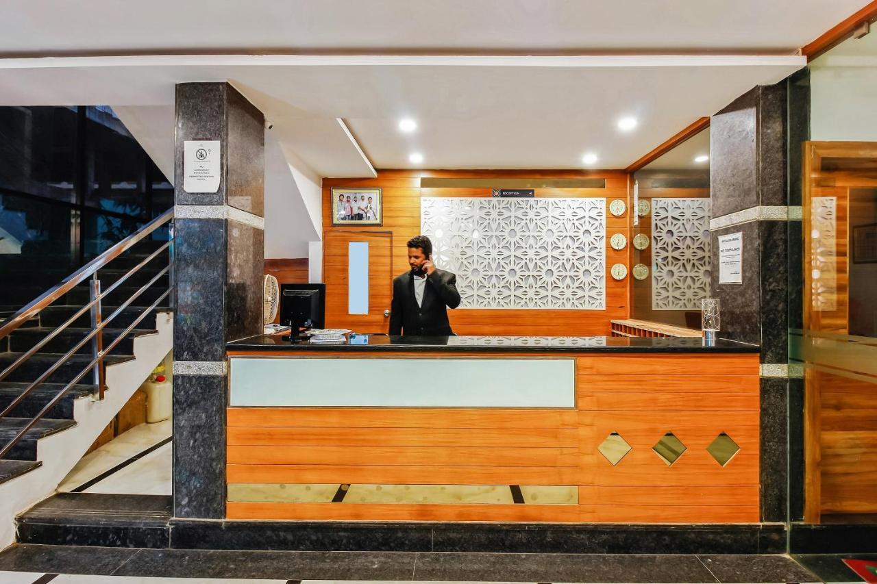 Oyo 29131 Hotel Mn Grand 商沙巴 外观 照片