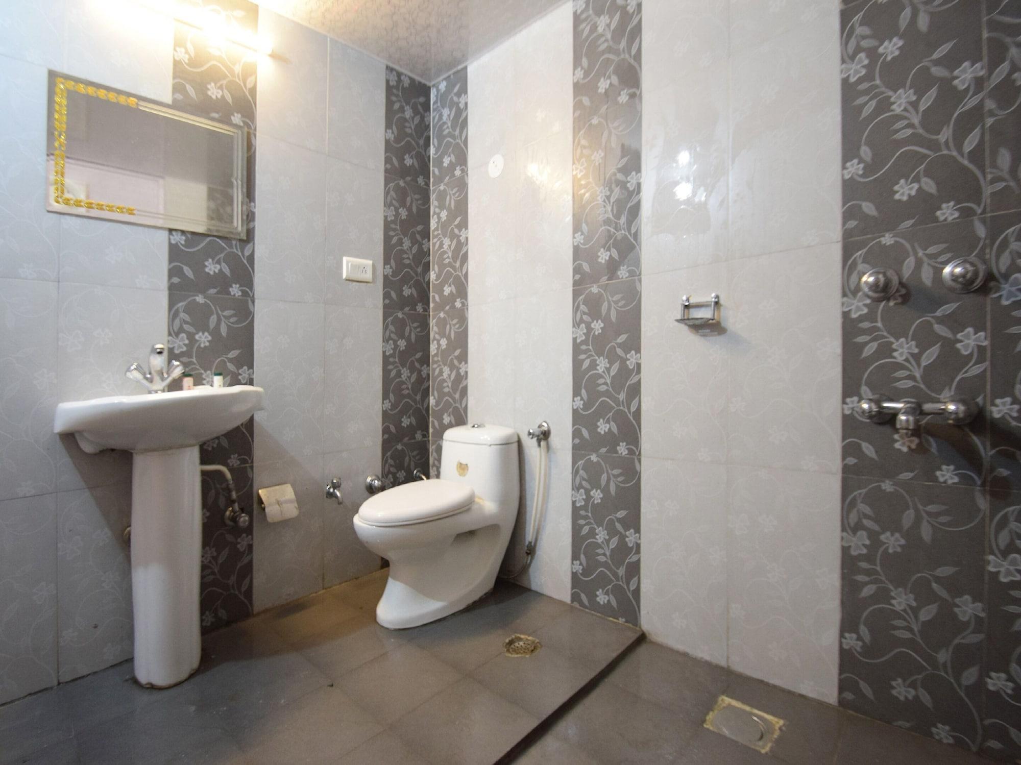 Oyo 29131 Hotel Mn Grand 商沙巴 外观 照片