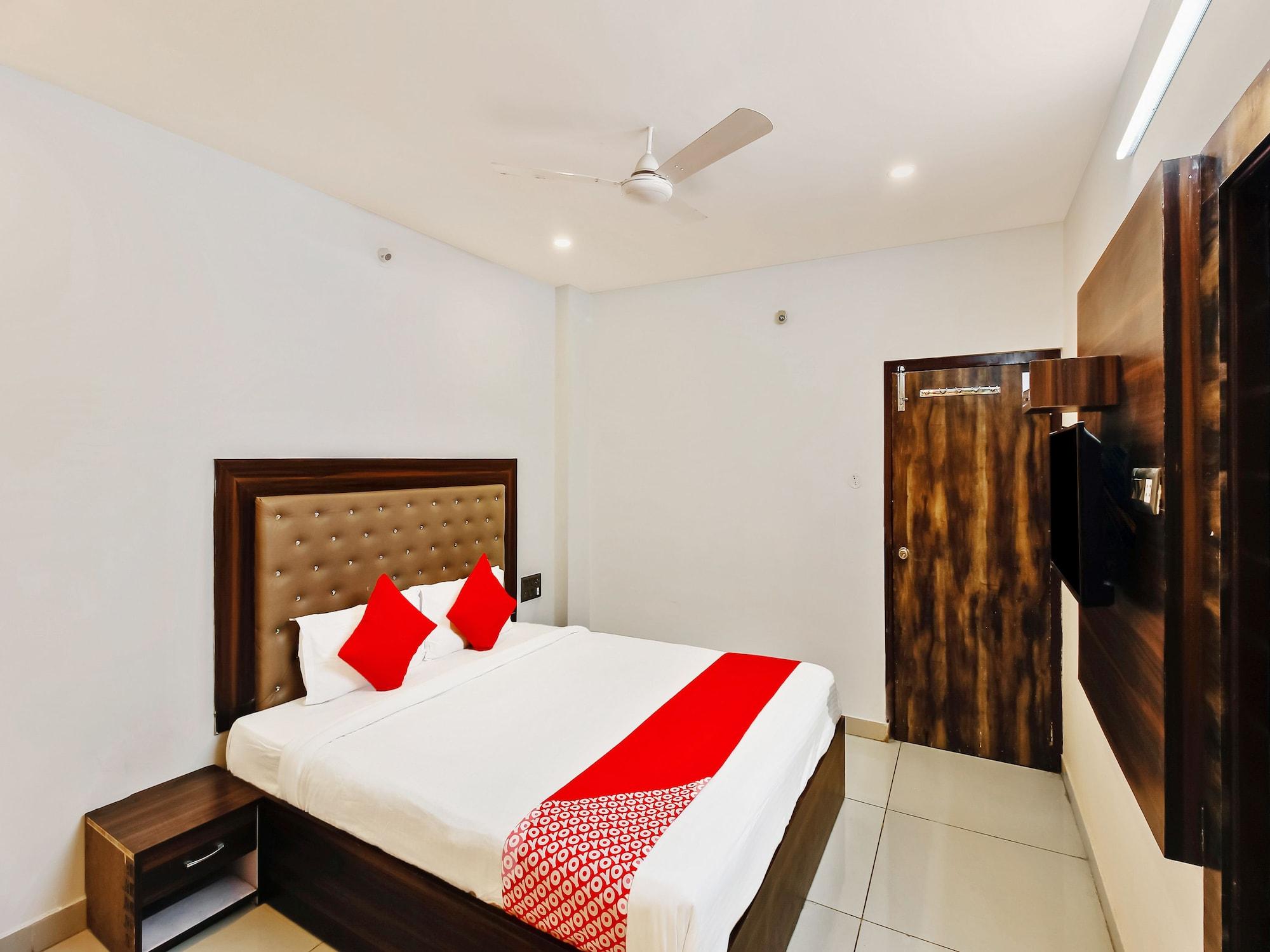 Oyo 29131 Hotel Mn Grand 商沙巴 外观 照片