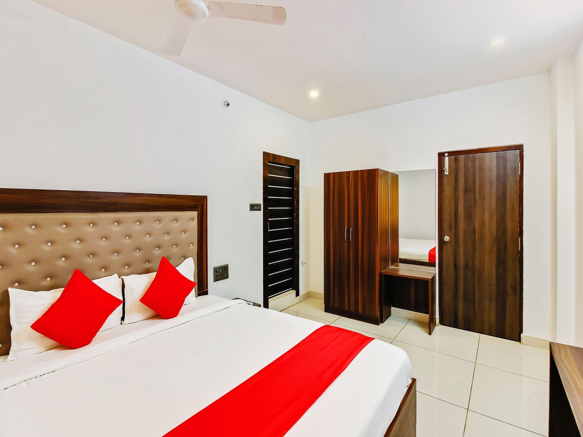 Oyo 29131 Hotel Mn Grand 商沙巴 外观 照片