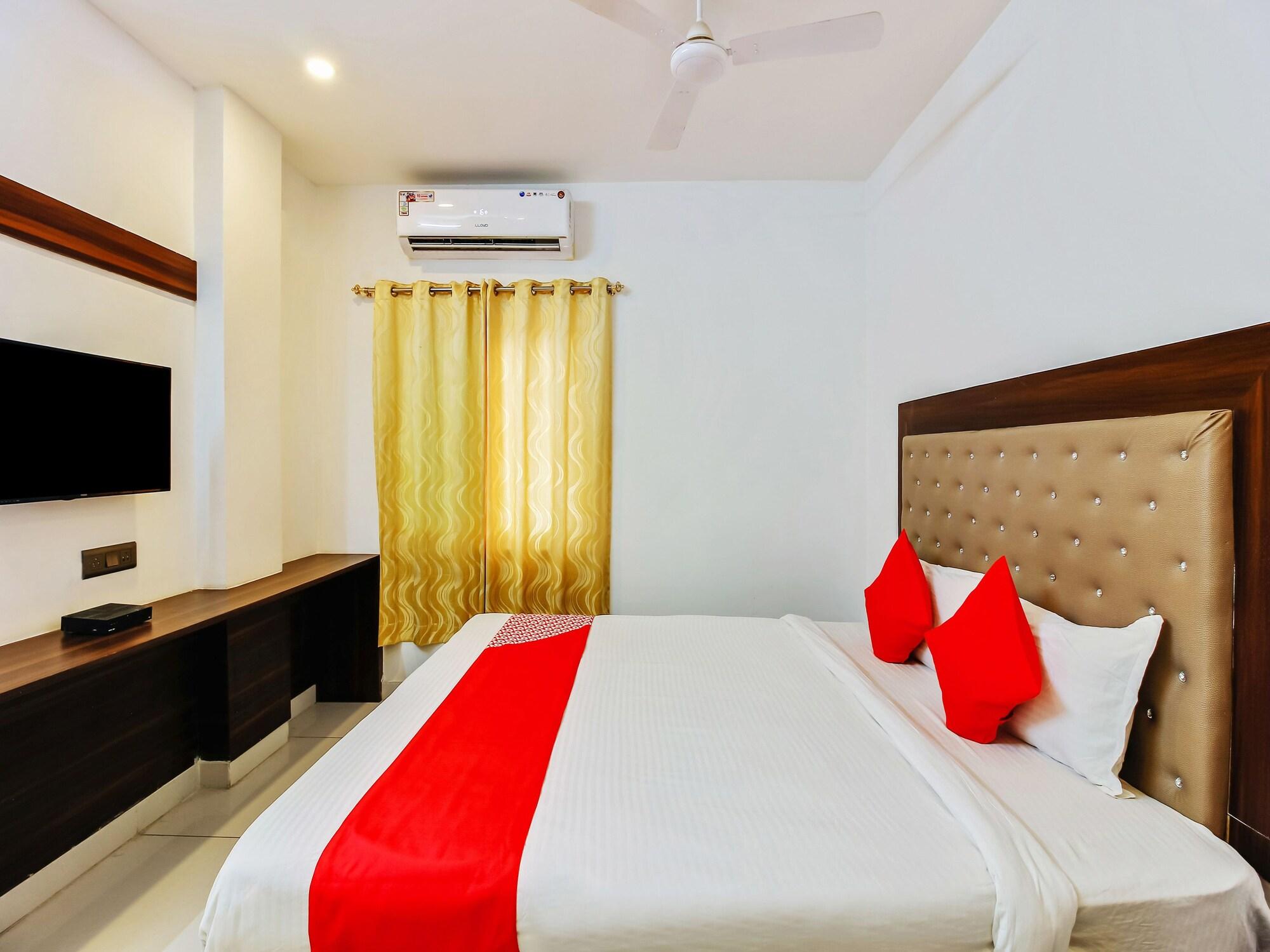 Oyo 29131 Hotel Mn Grand 商沙巴 外观 照片